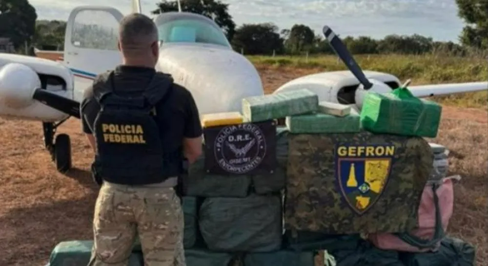 450 quilos de cloridrato de cocaína e avião apreendidos em Mato Grosso