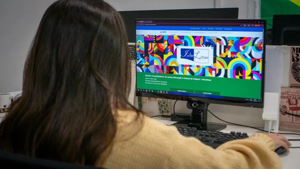 Revista InterLetras da UNIGRAN lança nova edição com debates sobre inteligência artificial, inclusão e linguagem