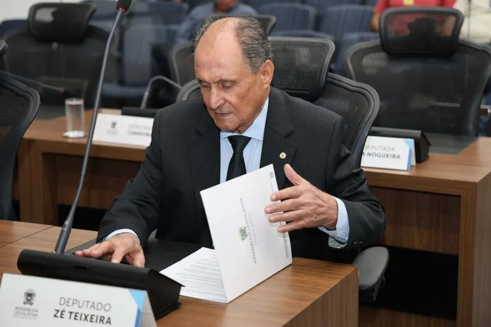Assembleia aprova projetos de Zé Teixeira que ampliam inclusão social