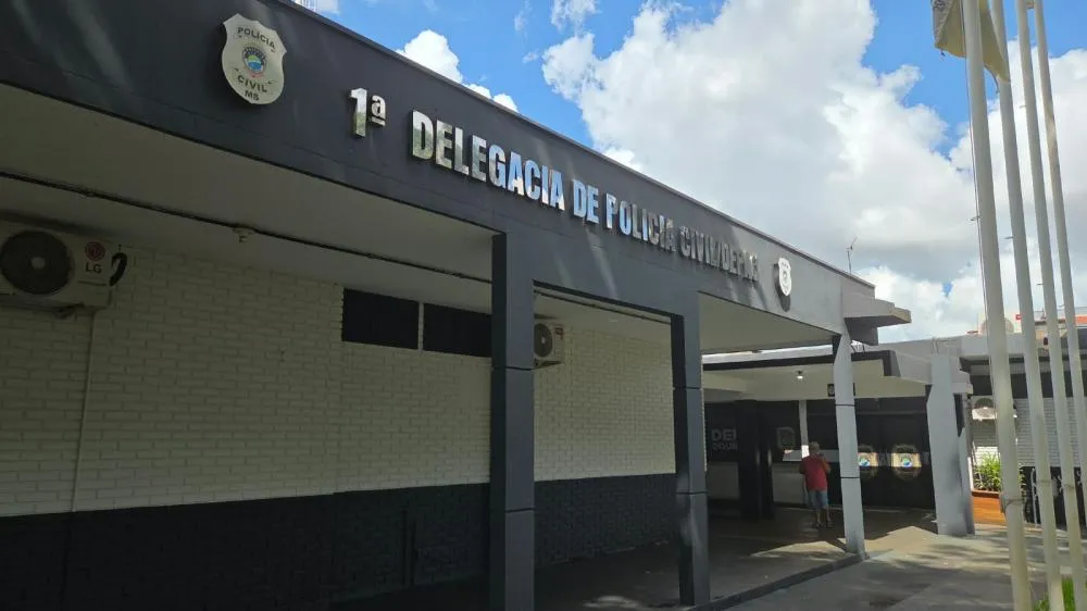  Adolescente de 14 anos é esfaqueado enquanto dormia dentro de casa em Dourados