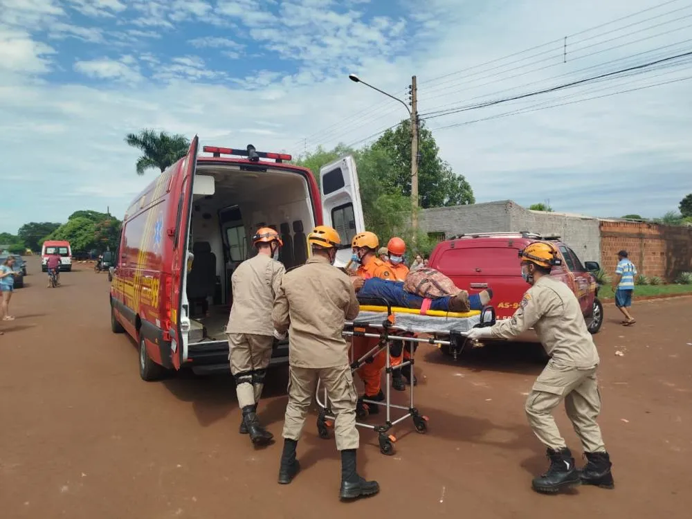 Jovens morrem após grave acidente entre motocicletas em Dourados