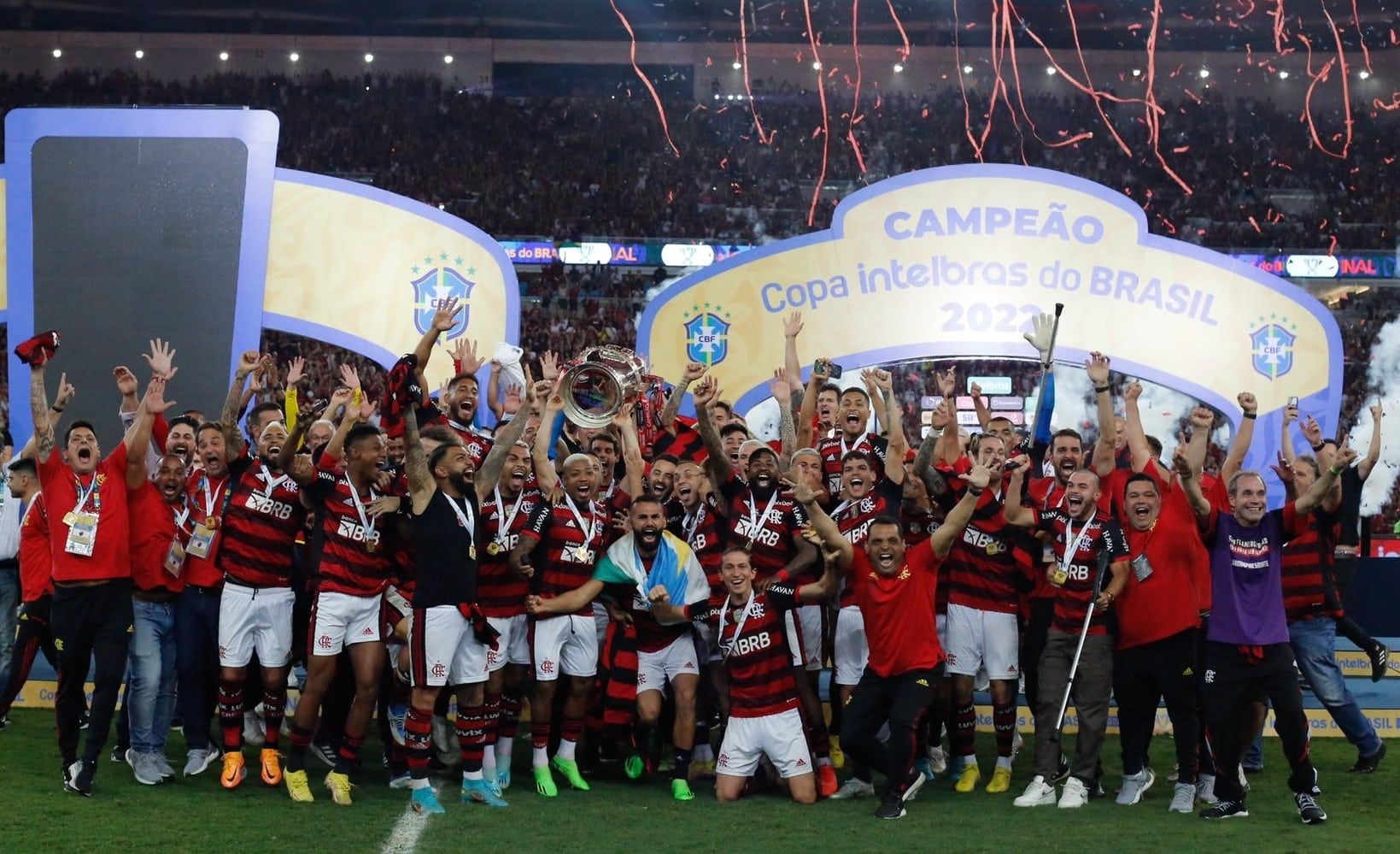 Nos pênaltis, Timão é superado pelo Flamengo e fica com o vice da Copa do  Brasil